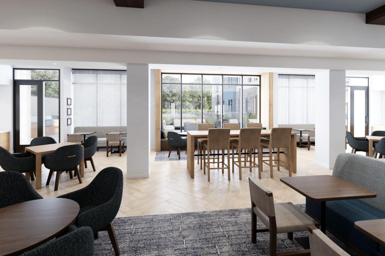 | Staybridge Suites Charlotte Arpt Area - Tyvola, an IHG Hotel