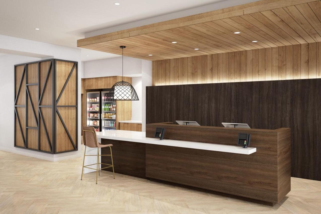 | Staybridge Suites Charlotte Arpt Area - Tyvola, an IHG Hotel