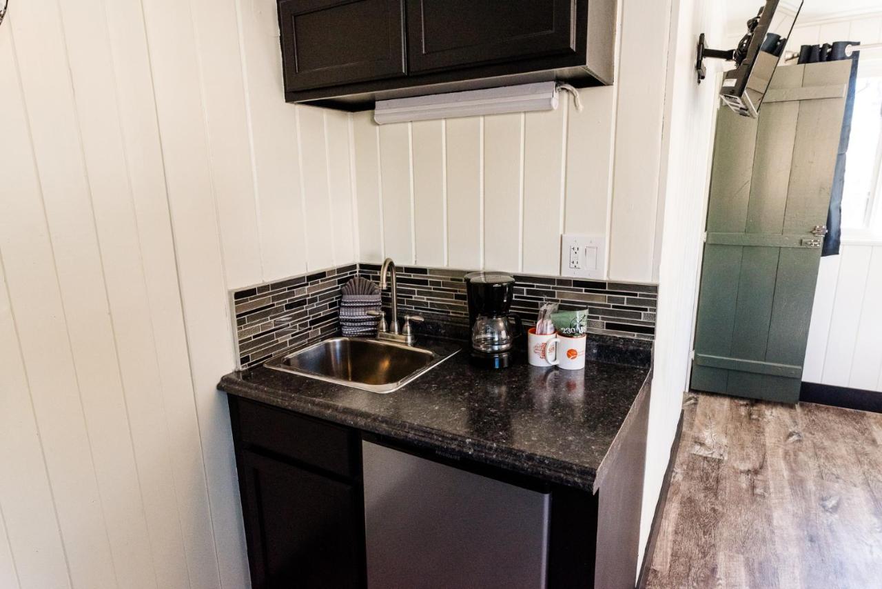 | Garden of the Gods RV Resort