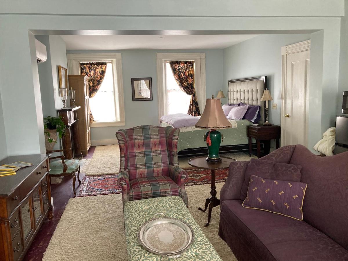  | The Federal House