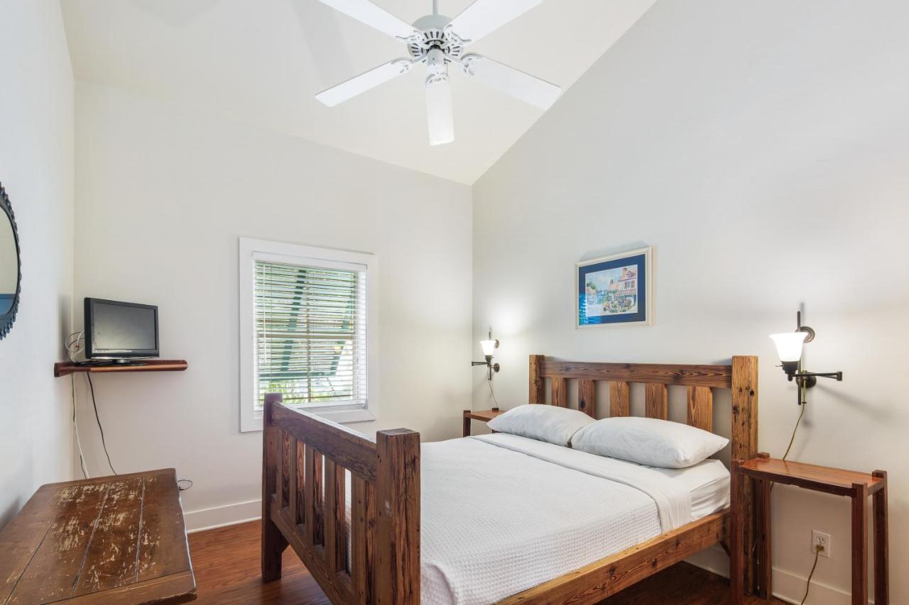 | Casa 325 Guesthouse