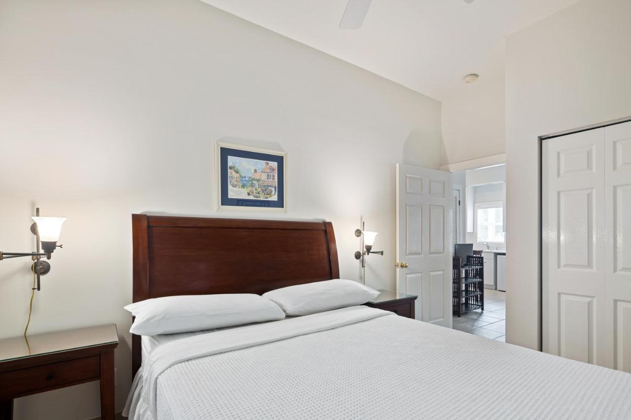 | Casa 325 Guesthouse