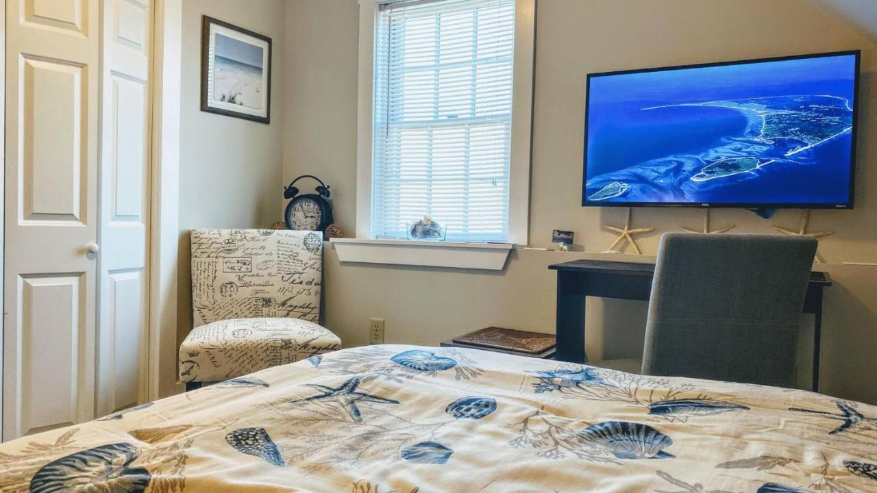 | Room in Guest room - Room 3 Cozy Private Enjoy Relax