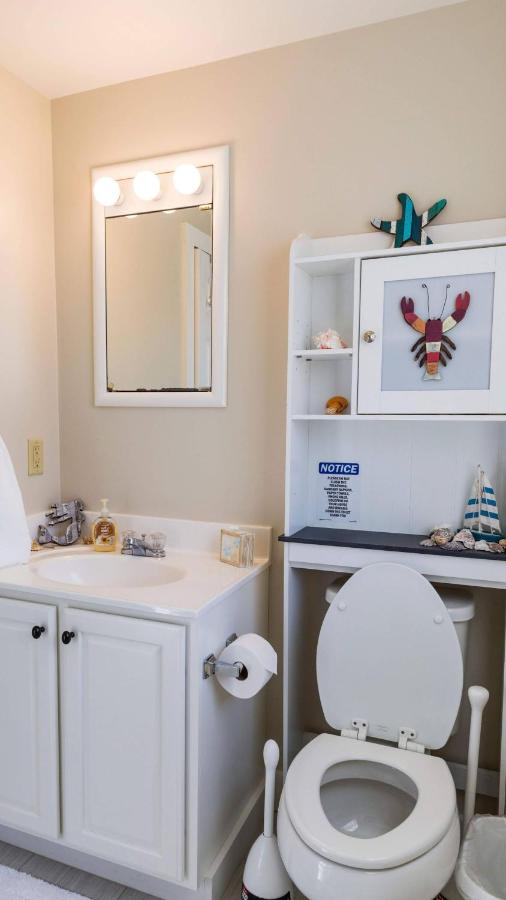| Room in Guest room - Room 3 Cozy Private Enjoy Relax