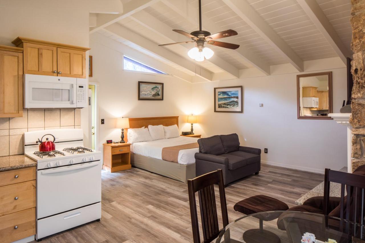 | Andril Fireplace Cottages