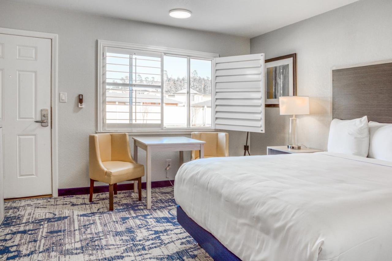 | Creekside Inn Downtown