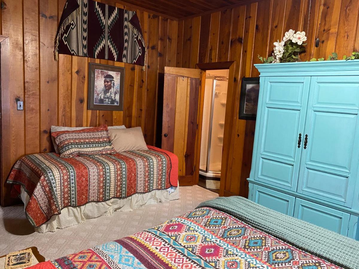 | Live Oak B&B
