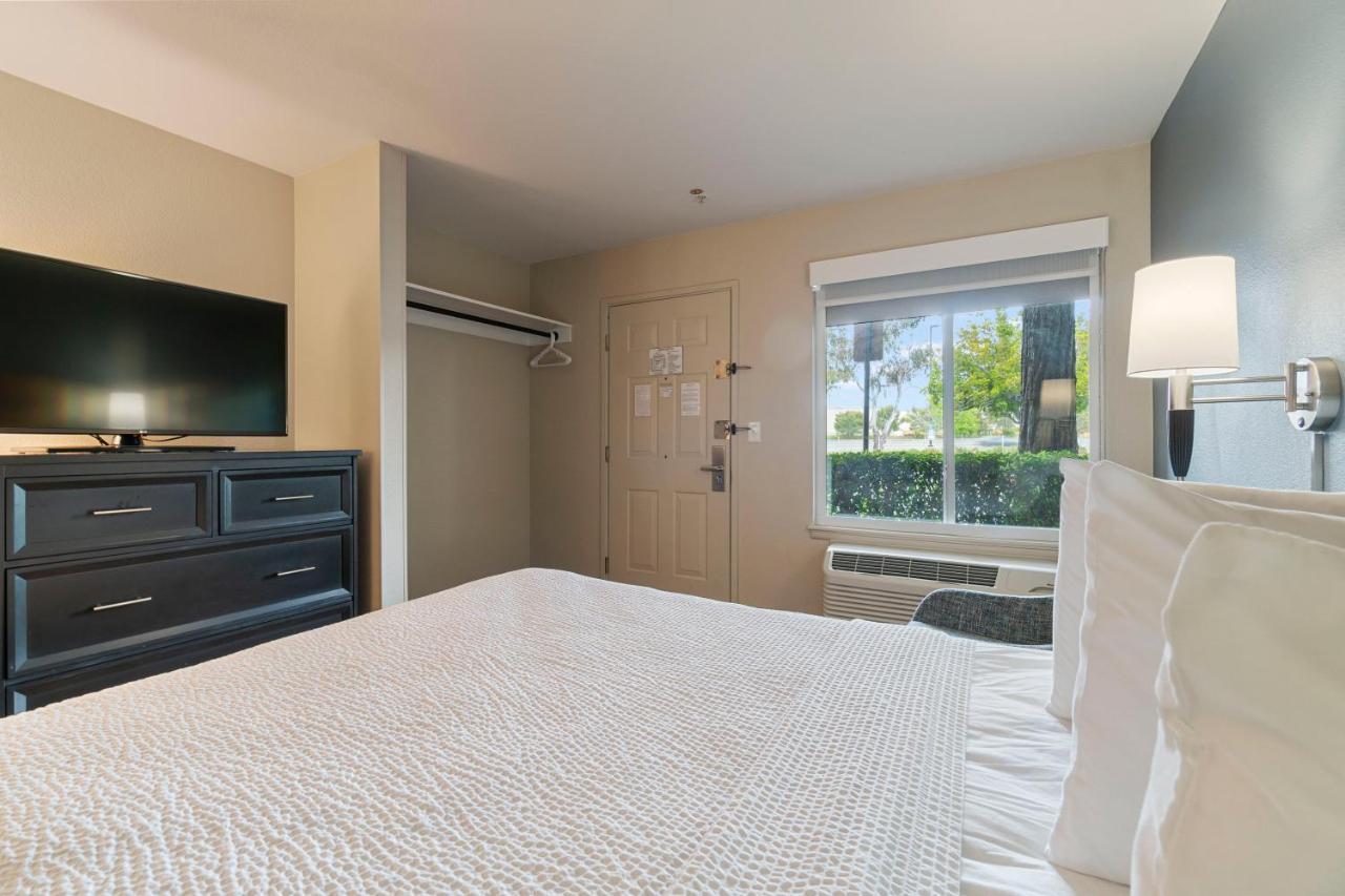 Queen Studio - Non-Smoking at Extended Stay America Suites San Francisco San Mateo SFO