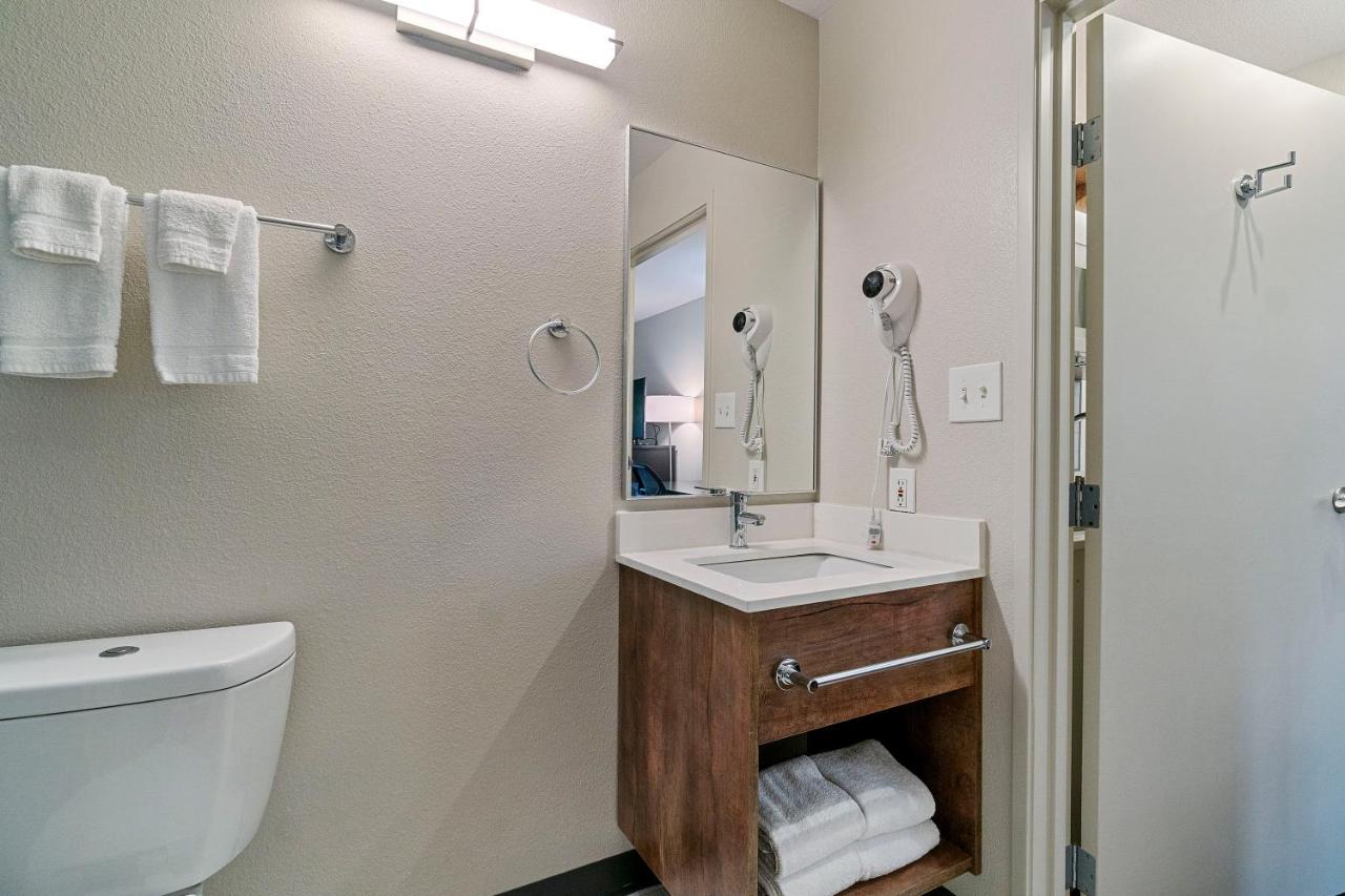 Queen Studio - Non-Smoking at Extended Stay America Suites San Francisco San Mateo SFO