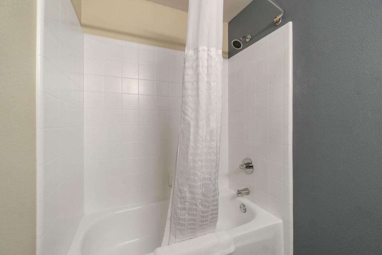 Studio with 2 Queen Beds - Non-Smoking at Extended Stay America Suites San Francisco San Mateo SFO