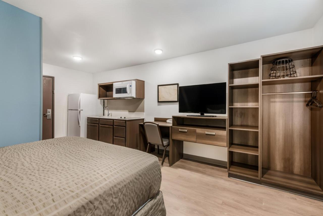 Queen Suite - Accessible at WoodSpring Suites Charlotte - University Research Park
