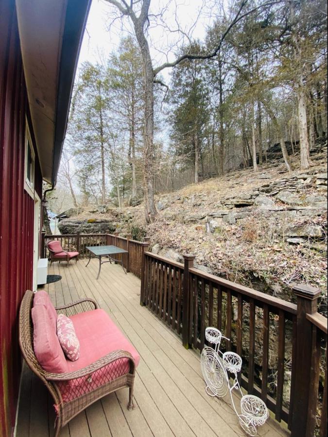 Forrest Glenn Treehouse1 at All Seasons Treehouse Village