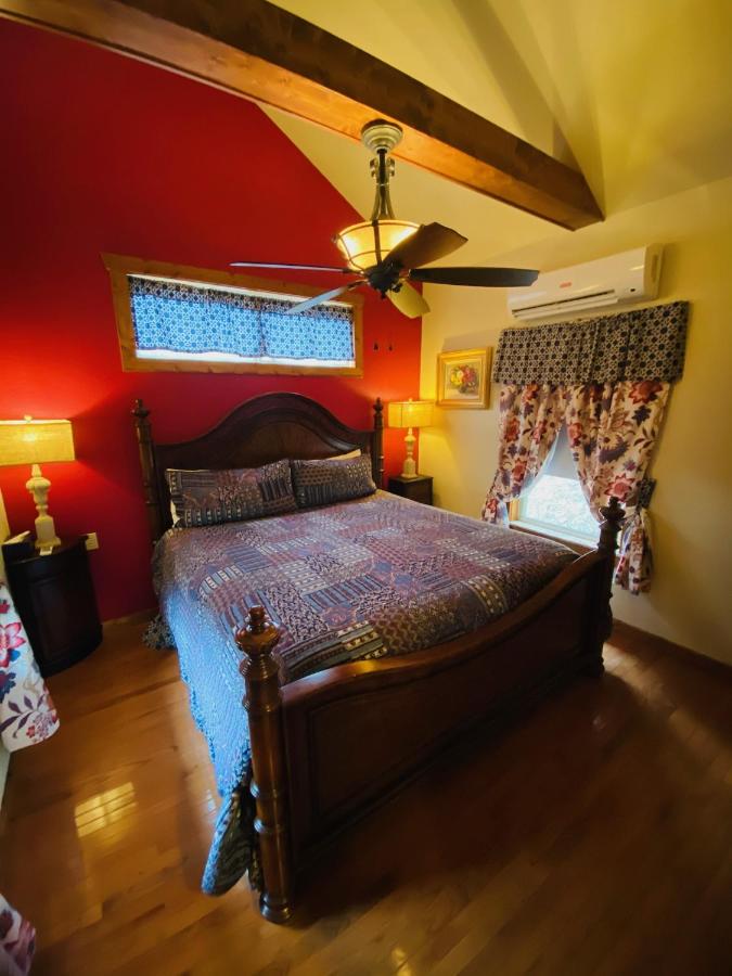 Sycamore Hollow Treehouse7 at All Seasons Treehouse Village