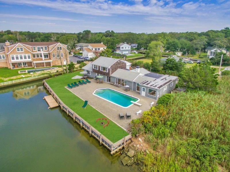 | Villa Paulina - 4 BR Waterfront Villa w/ View of Shinnecock Bay