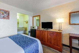 Room #18103220 at Econo Lodge Phoenix North I-17