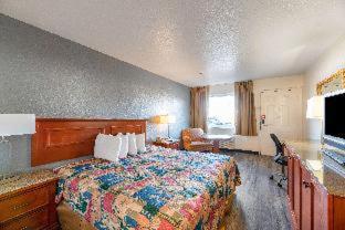 Room #18103223 at Econo Lodge Phoenix North I-17