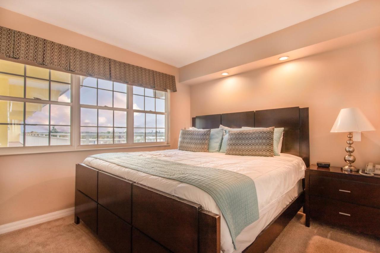 Apartment with Sea View at Sea Shells Beach Club