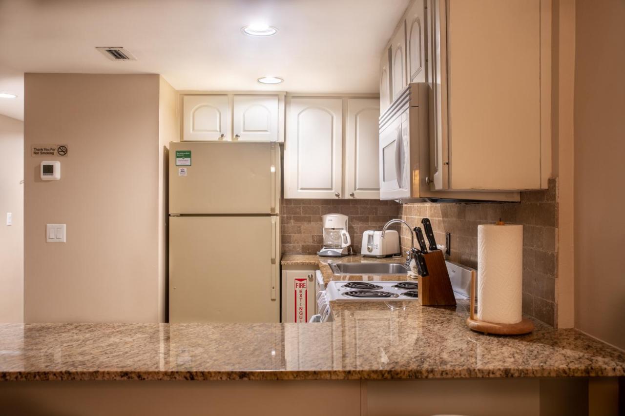 One-Bedroom Apartment at Sea Shells Beach Club