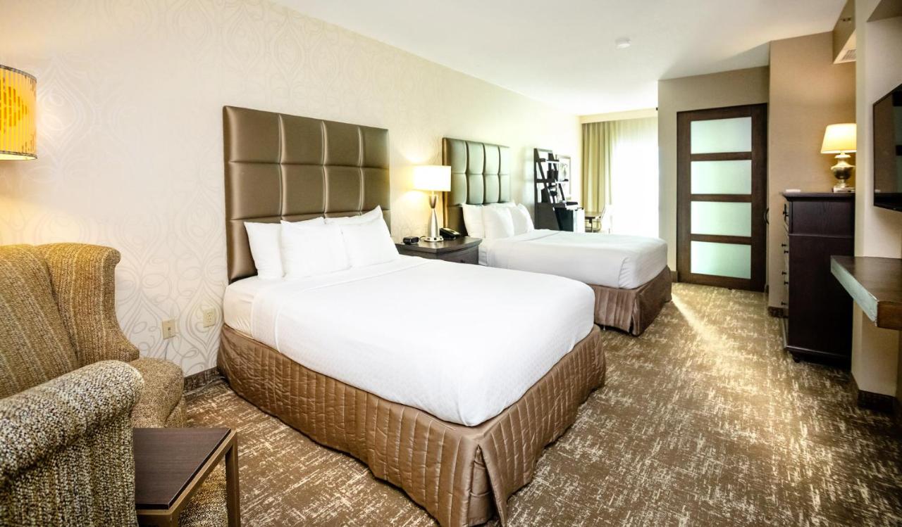  | Crowne Plaza Charleston, an IHG Hotel