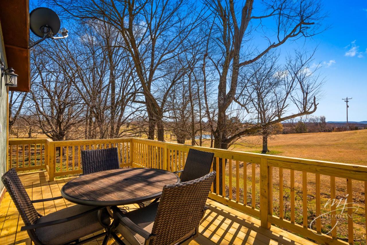 | Fairway Inn