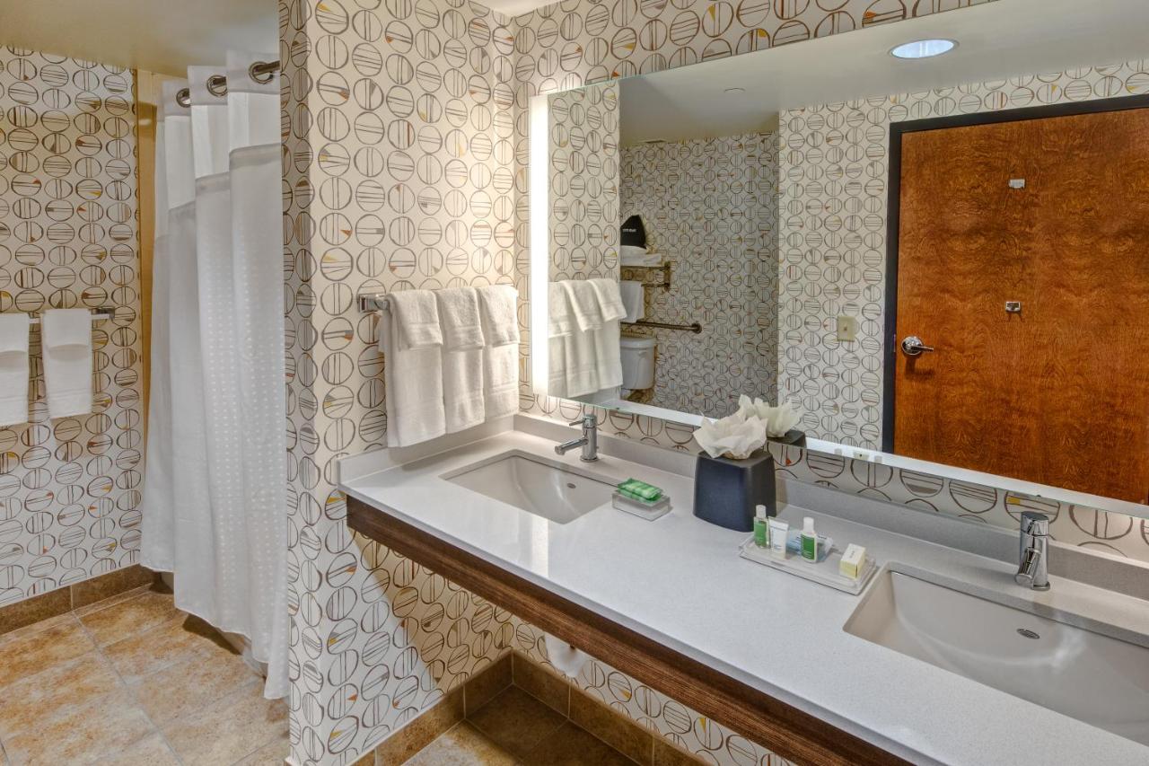 King Suite - Non-Smoking at Holiday Inn Rocky Mount - US 64 by IHG