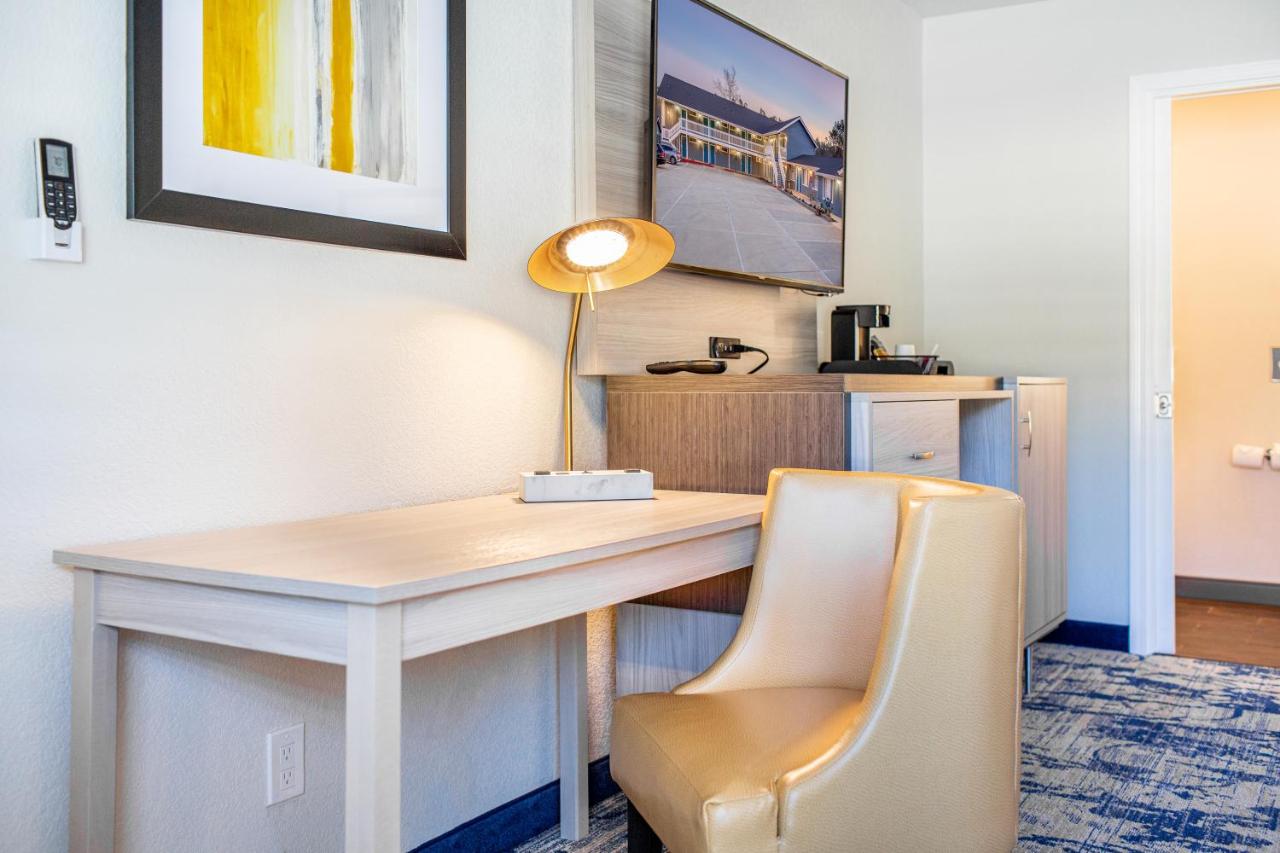 | Creekside Inn Downtown