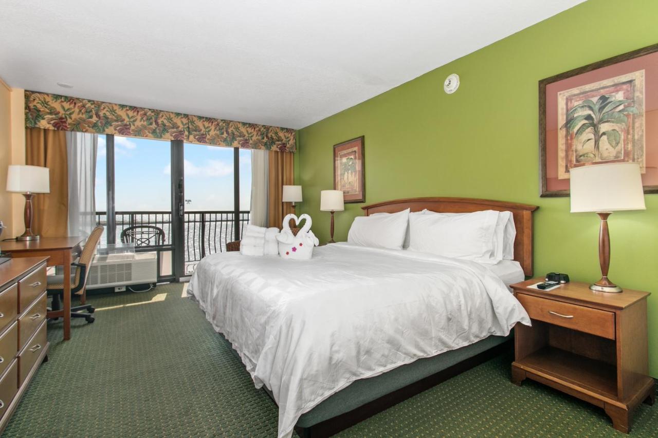 King Room with Gulf View at Holiday Inn & Suites Clearwater Beach by IHG