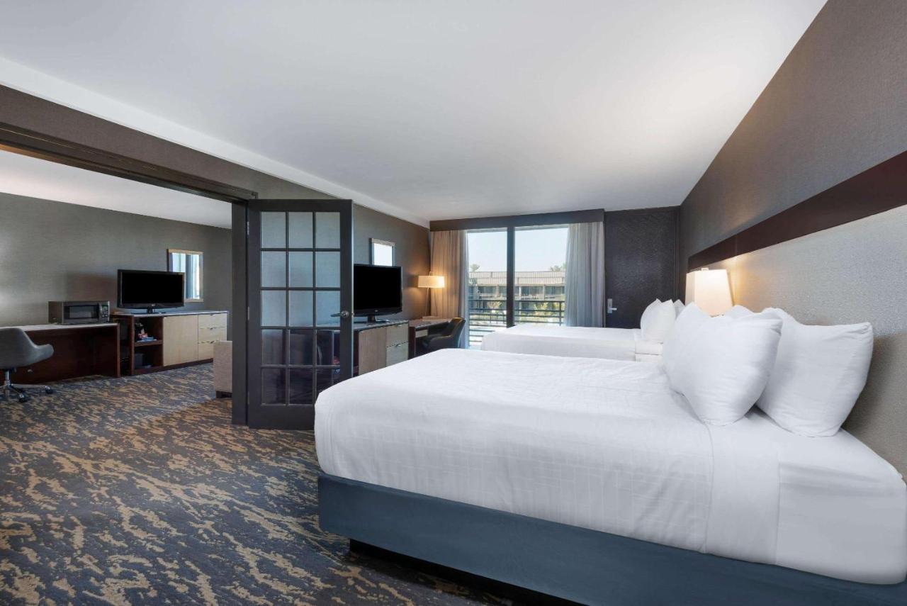 2 Queen Beds, One Bedroom Pool View Suite, Non-Smoking at Wyndham Lancaster Resort & Convention Center
