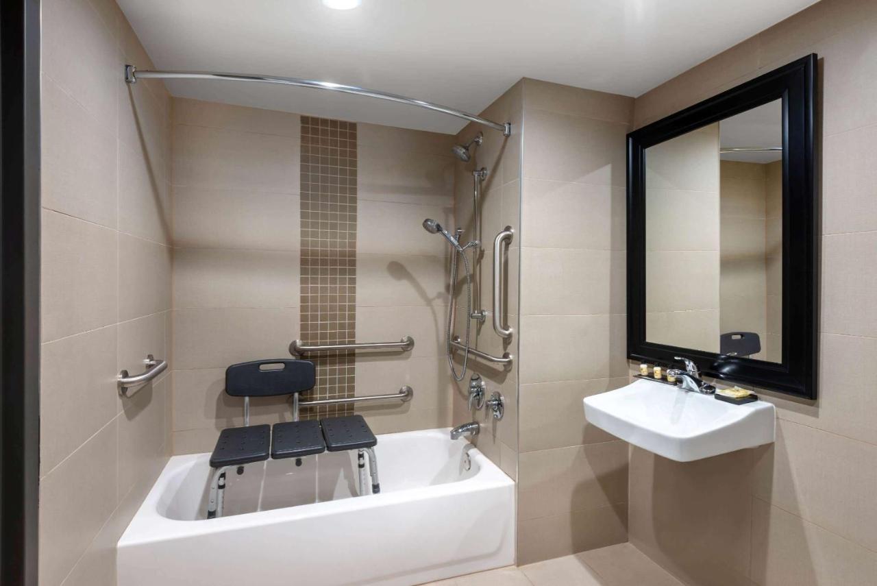 King Room - Mobility Access/Non-Smoking at Wyndham Lancaster Resort & Convention Center