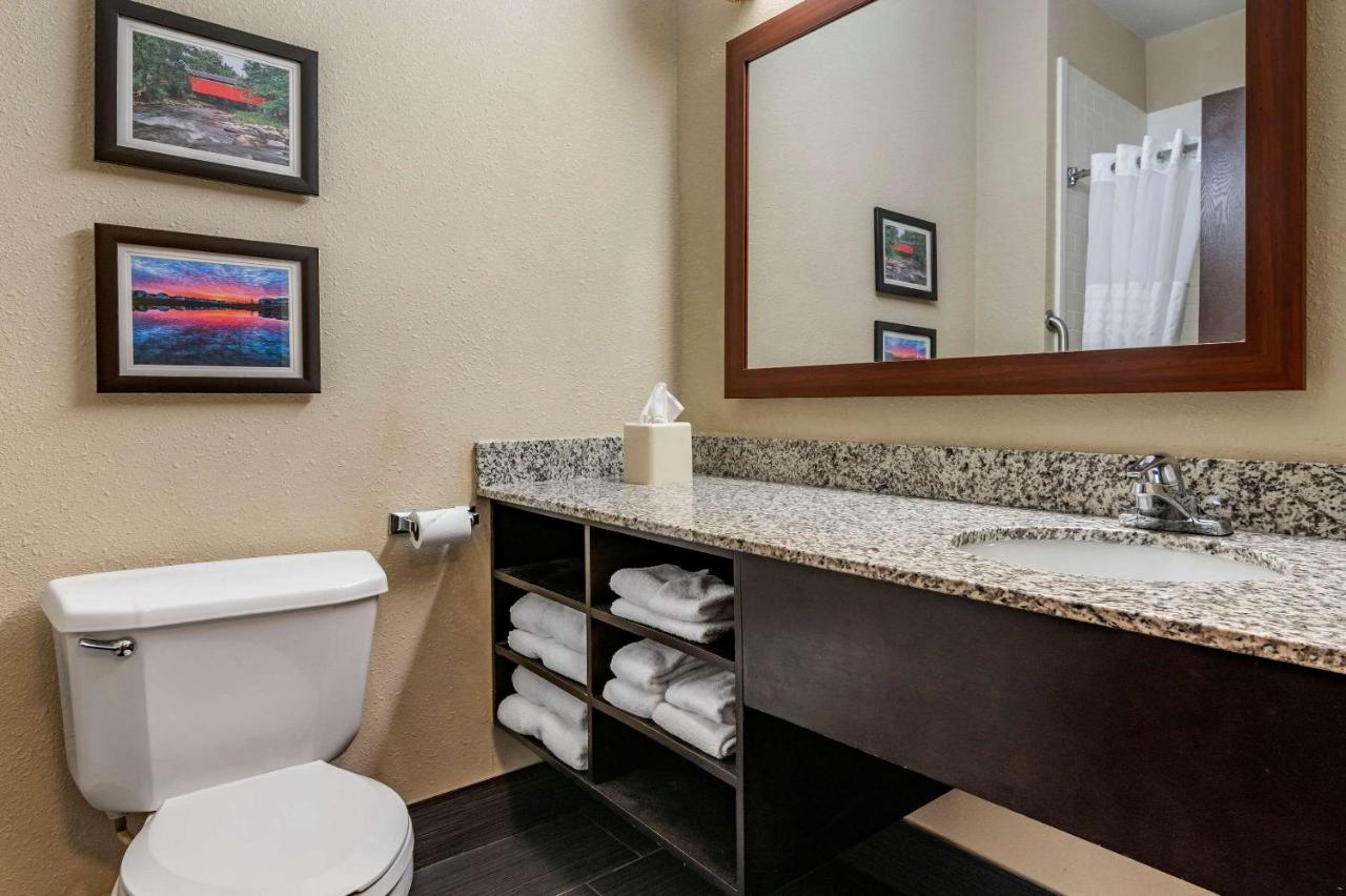 Queen Room with Two Queen Beds - Non-Smoking at Comfort Inn Shelbyville North