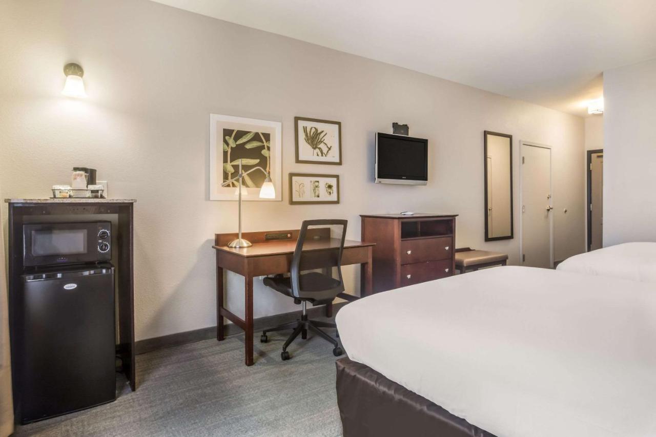 Queen Room with Two Queen Beds - Accessible/Non Smoking at Comfort Inn & Suites Fairburn - Atlanta Southwest