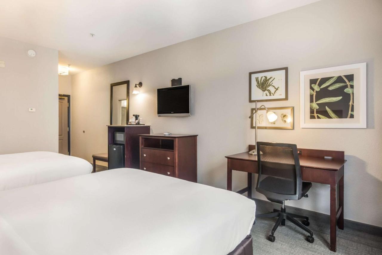 Queen Room with Two Queen Beds - Accessible/Non Smoking at Comfort Inn & Suites Fairburn - Atlanta Southwest