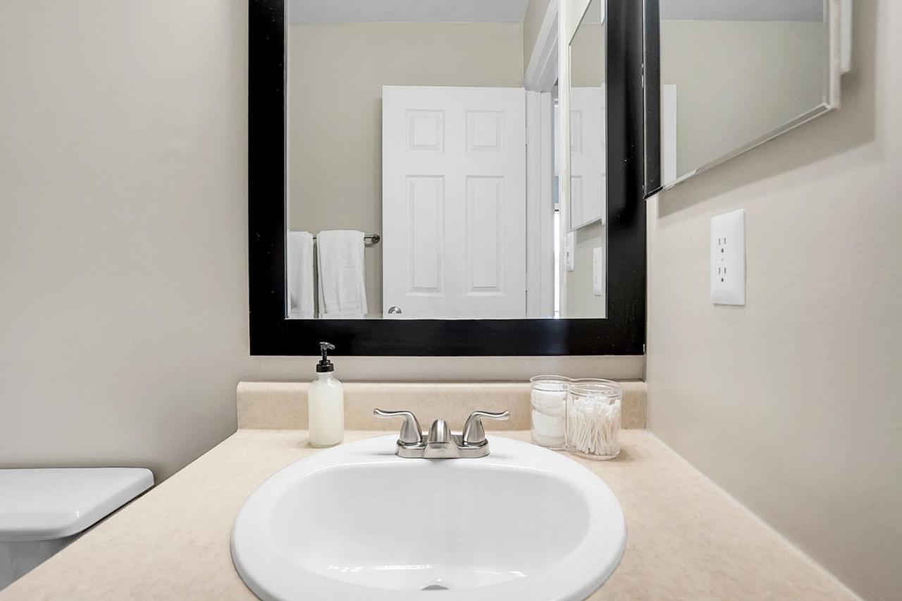 Two-Bedroom Apartment (Self Check-in with Virtual Front Desk) at Kasa Downtown Louisville
