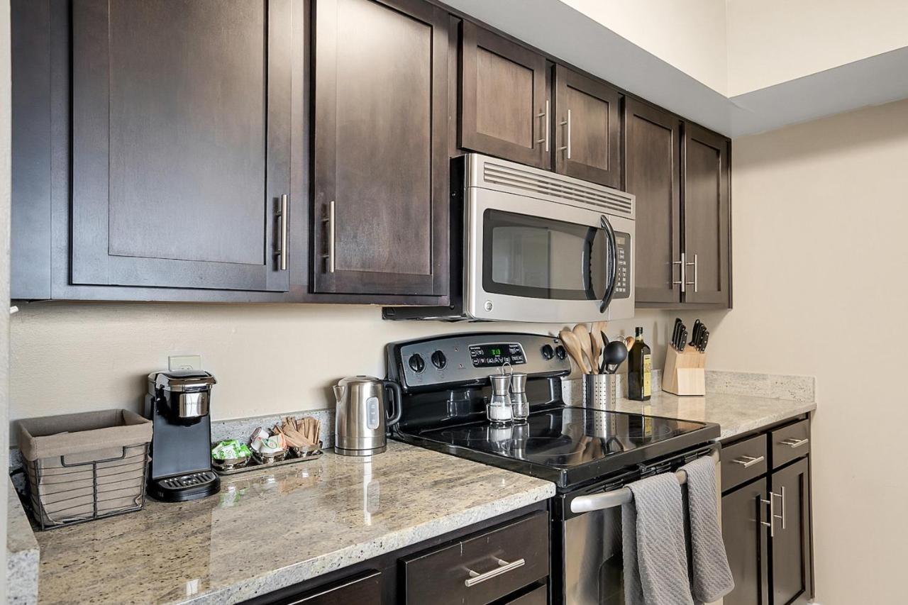 Two-Bedroom Apartment (Self Check-in with Virtual Front Desk) at Kasa Downtown Louisville