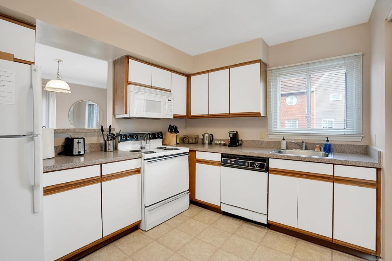Two-Bedroom Apartment (Self Check-in with Virtual Front Desk) at Kasa Downtown Louisville