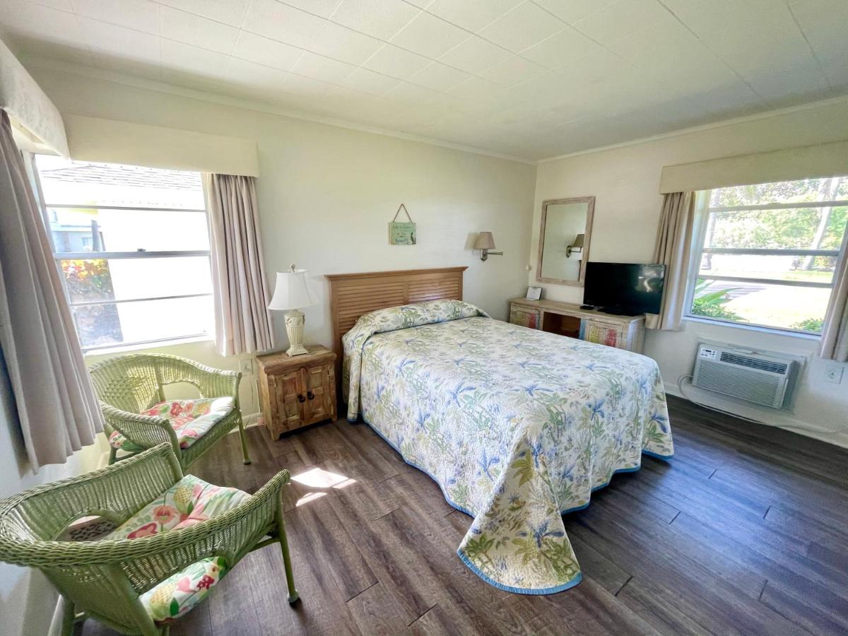 | Surf Studio Beach Resort
