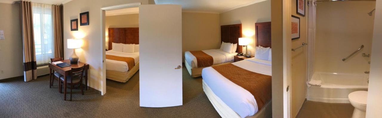 Family Room, 1 King Bed and 2 Queen Beds, Non Smoking at Comfort Inn Santa Monica - West Los Angeles