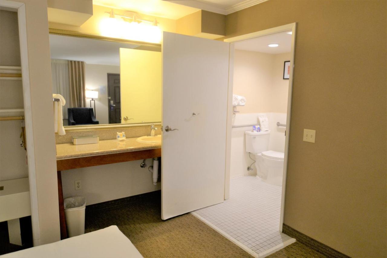 Standard Room, 2 Queen Beds, Accessible, Roll-In Shower, Non Smoking, Courtyard View at Comfort Inn Santa Monica - West Los Angeles