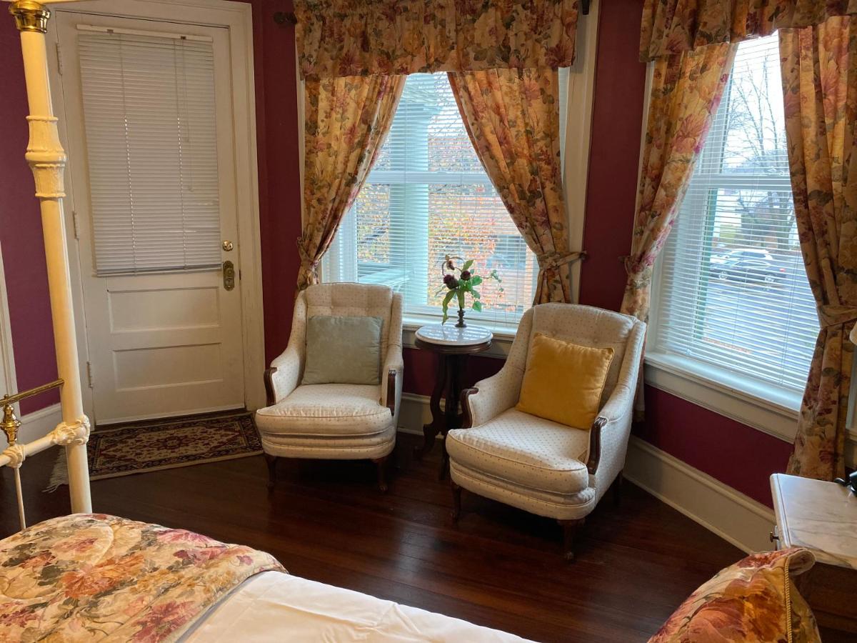 Double Room with Spa Bath at Inn at 835 Boutique Hotel