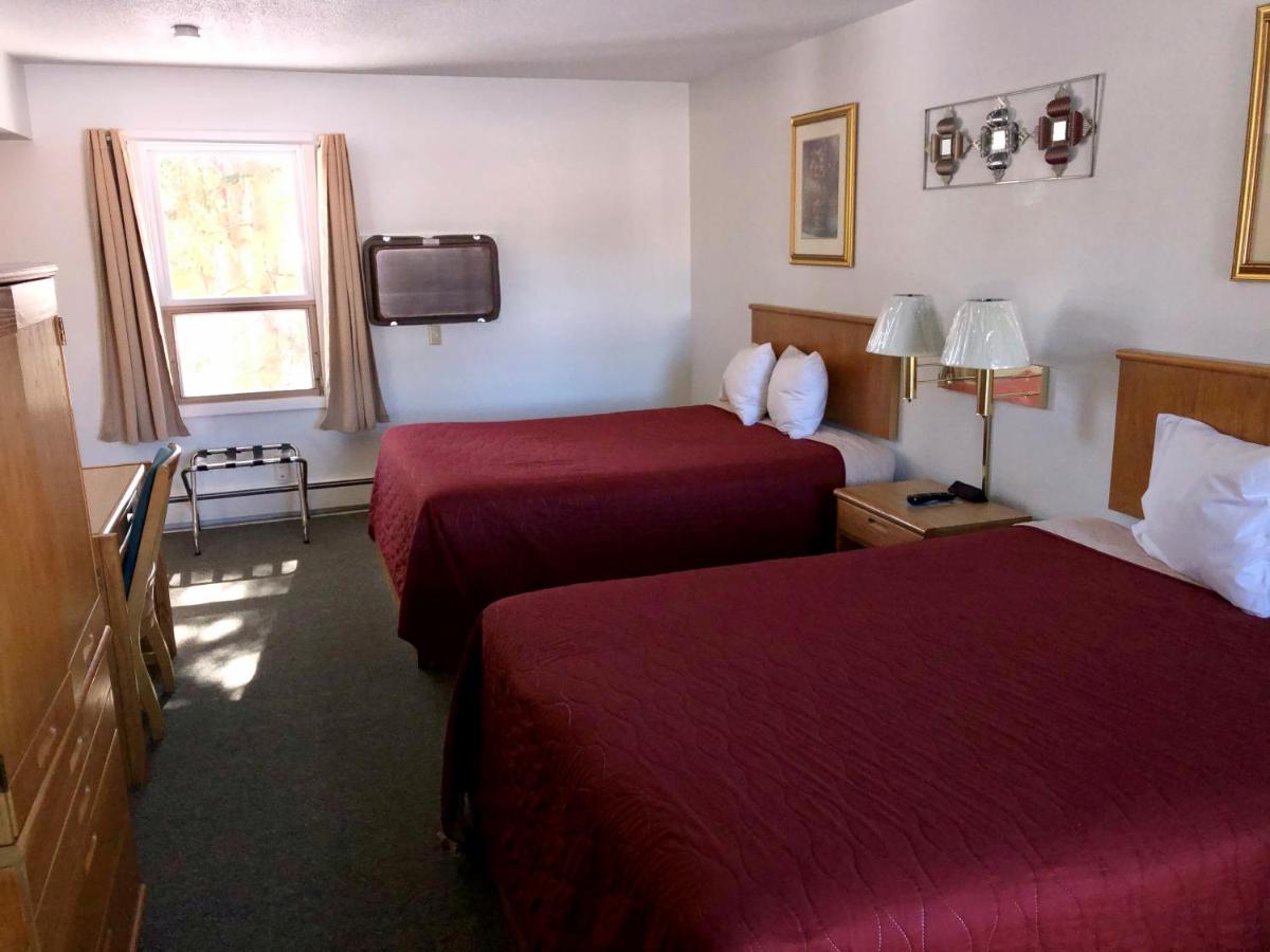 | Budget Host Inn