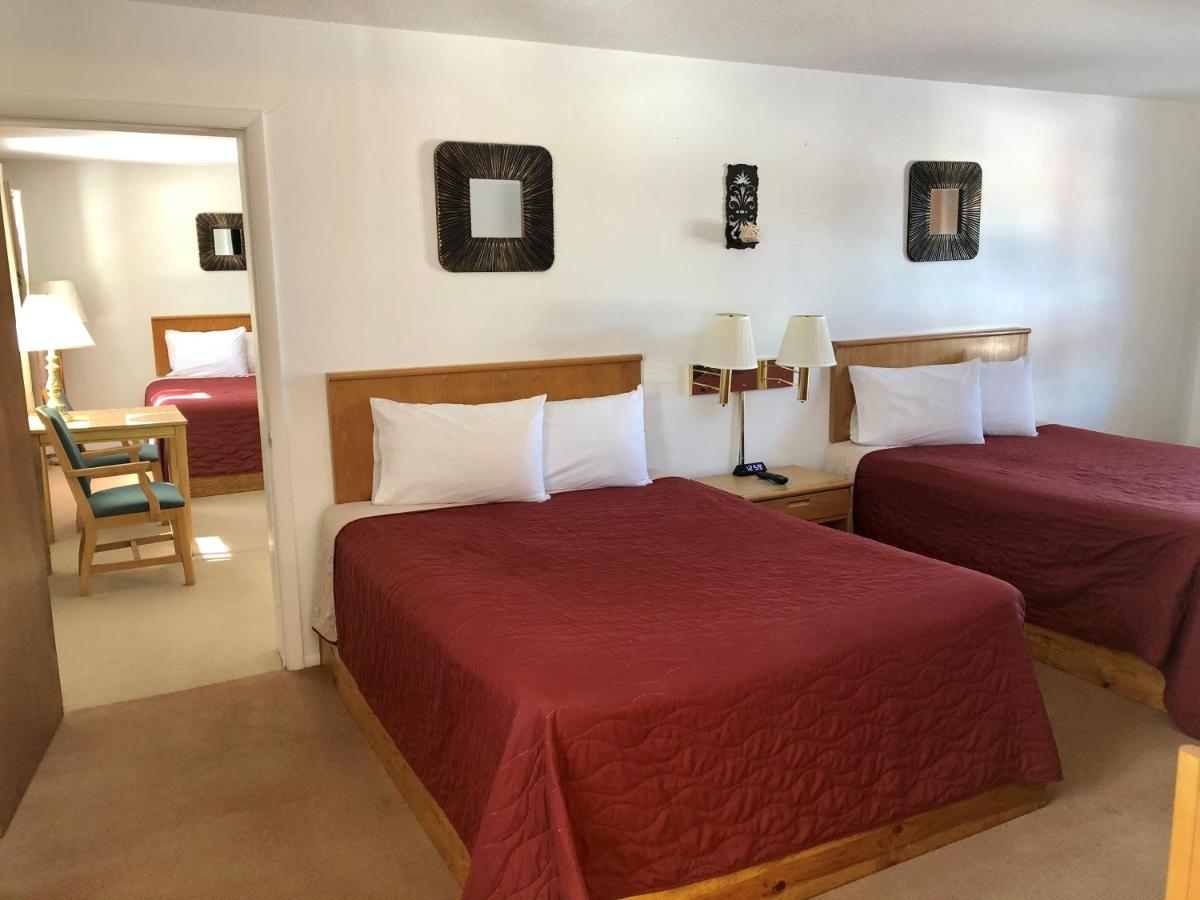 | Budget Host Inn