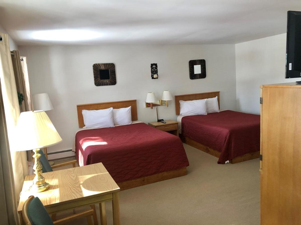 | Budget Host Inn