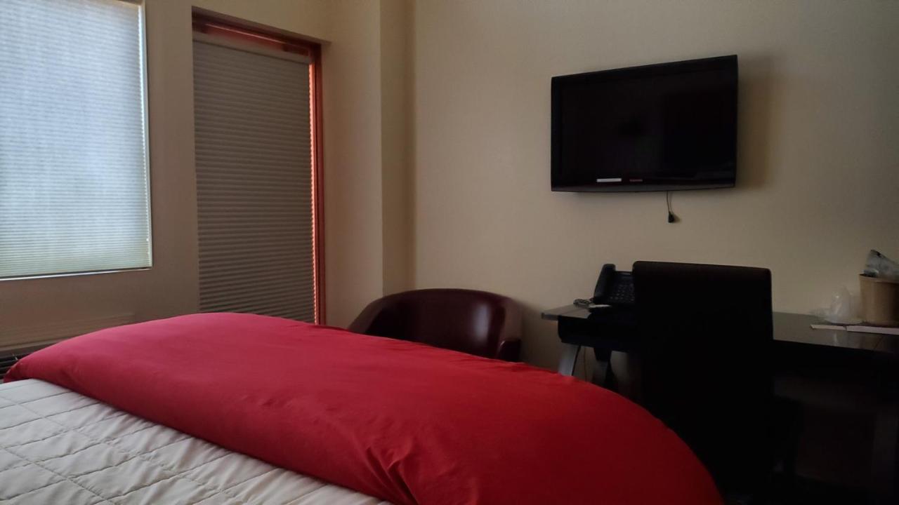 | Lowell Inn