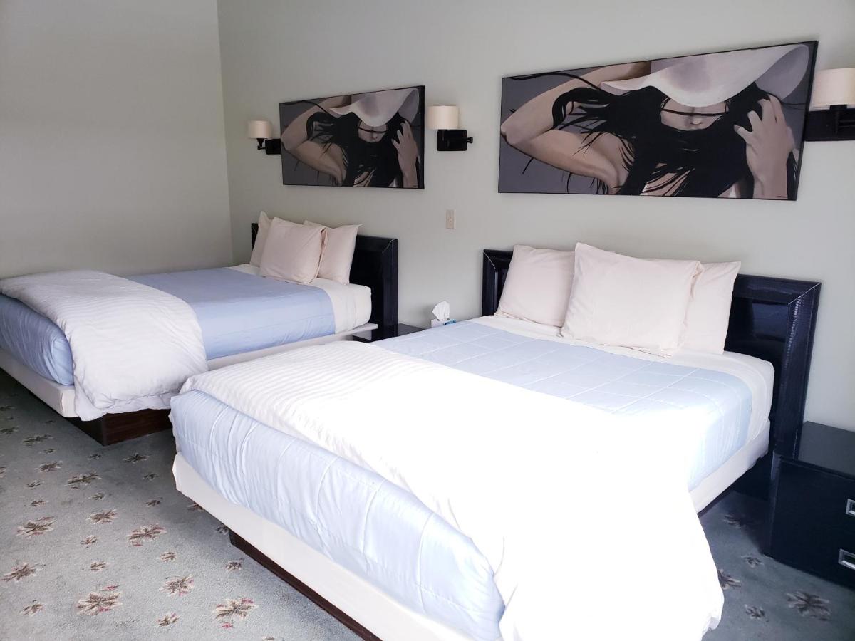 | Lowell Inn