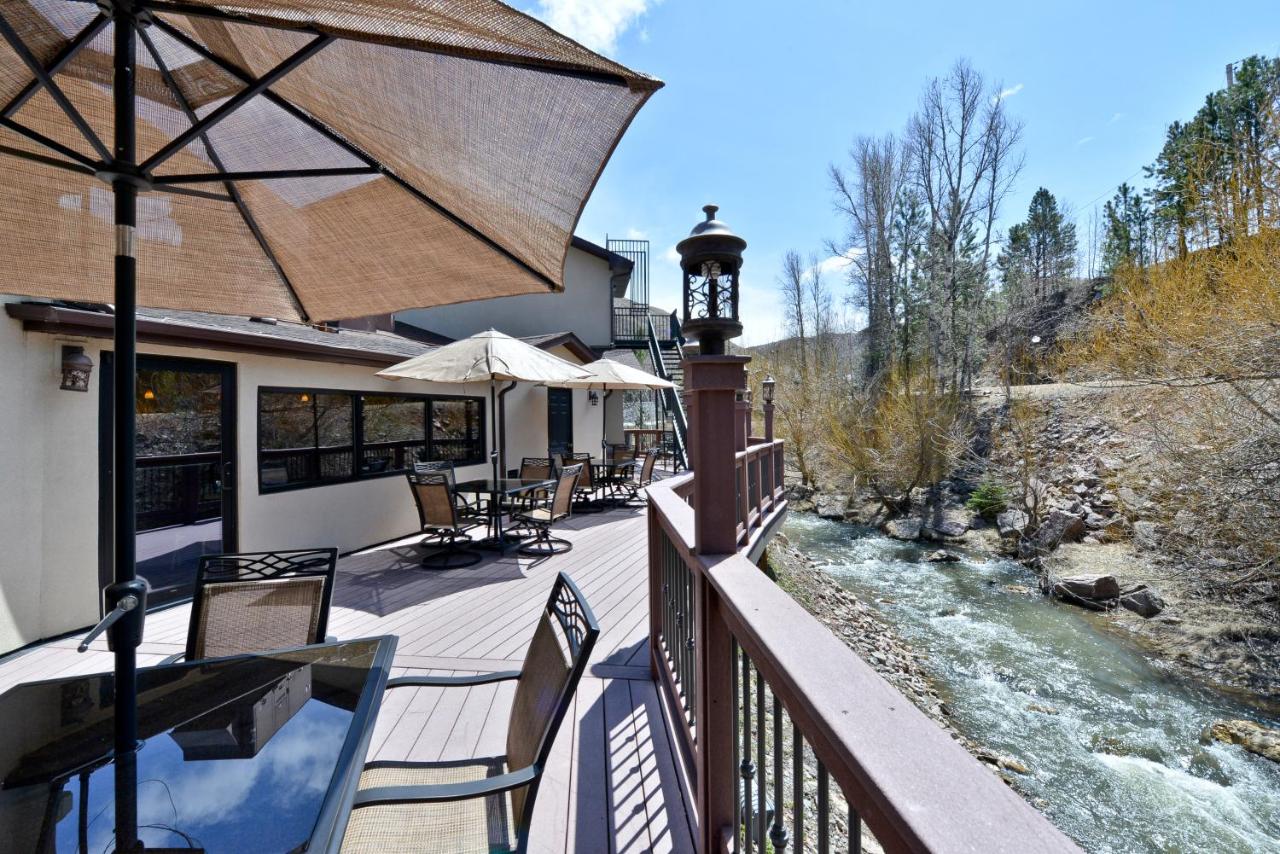| Super 8 by Wyndham Deadwood Black Hills Area