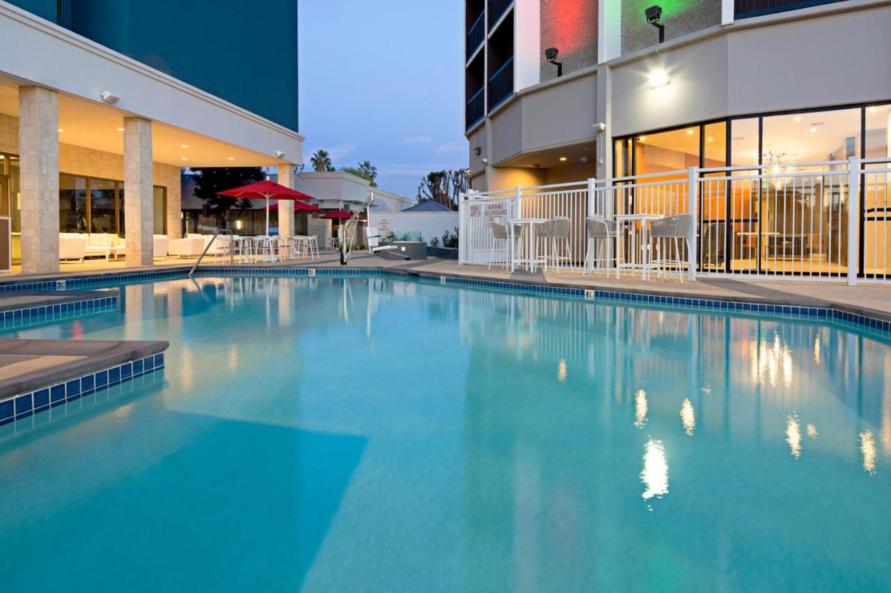  | Staybridge Suites - Long Beach Airport, an IHG Hotel