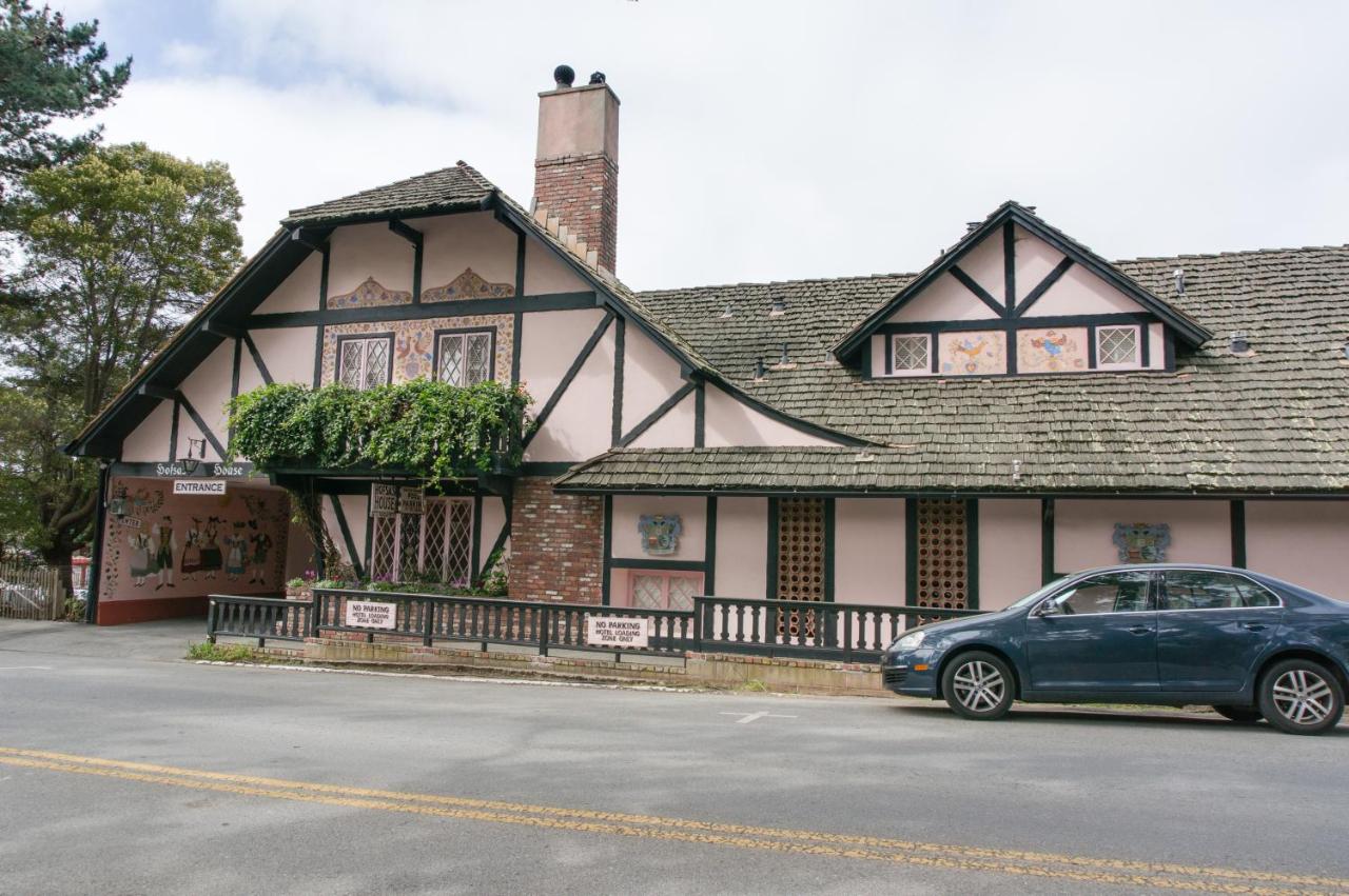 | Hofsas House Hotel