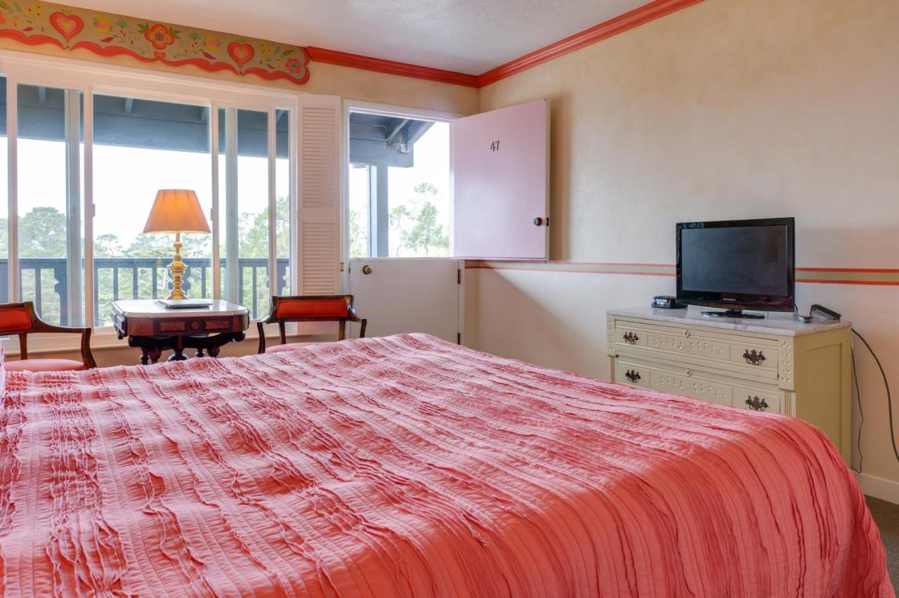 | Hofsas House Hotel