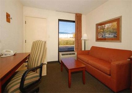 King Room - Non-Smoking at Quality Inn Merchants Drive