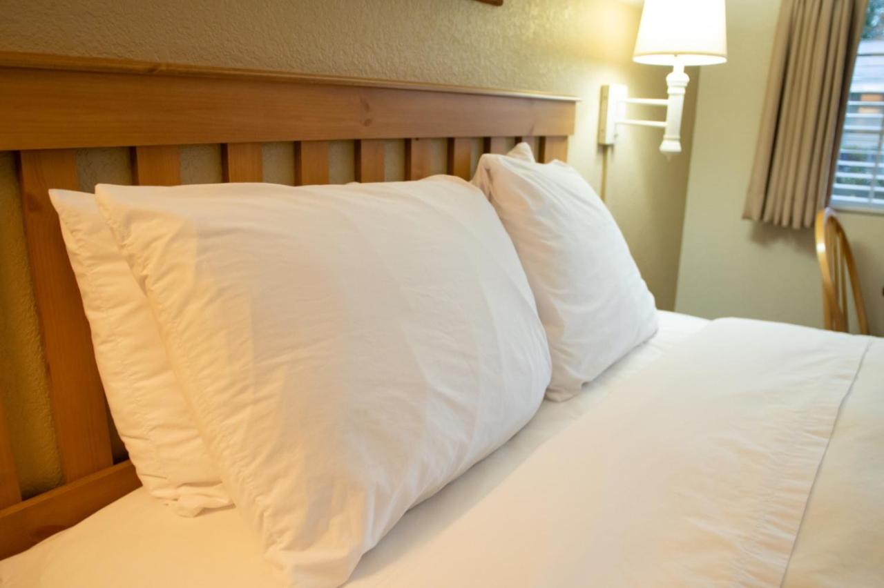 | Cold Creek Inn